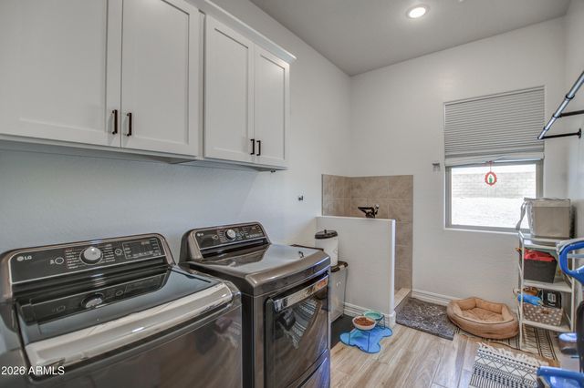 43607 N NATIONAL Court, New River, AZ 85087