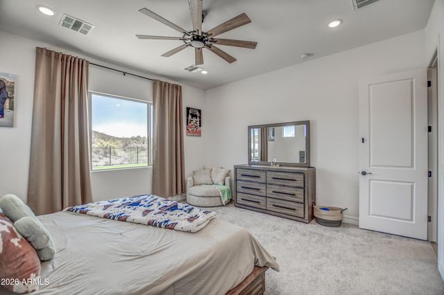 43607 N NATIONAL Court, New River, AZ 85087