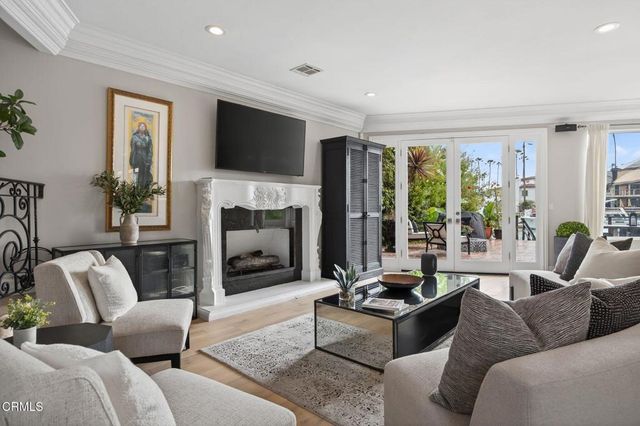 952 Peninsula Street, Ventura, CA 93001