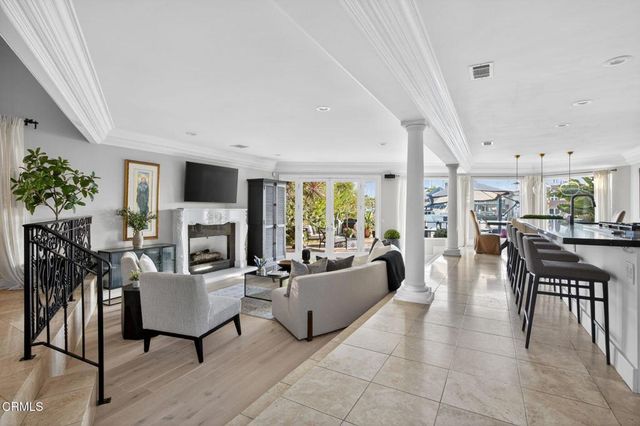 952 Peninsula Street, Ventura, CA 93001