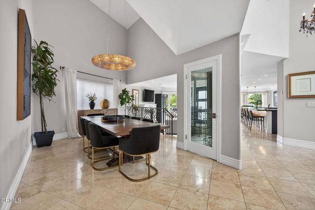 952 Peninsula Street, Ventura, CA 93001