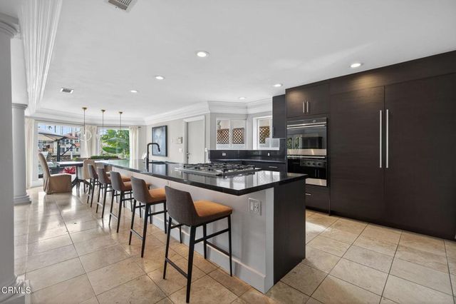 952 Peninsula Street, Ventura, CA 93001