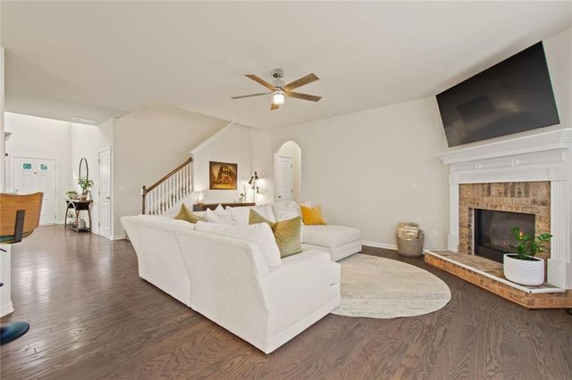 6020 Vista Crossing Way, Cumming, GA 30028