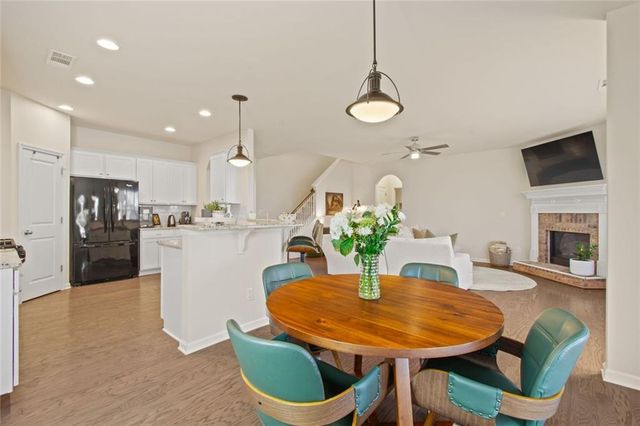 6020 Vista Crossing Way, Cumming, GA 30028