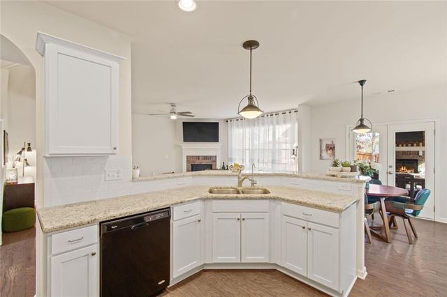 6020 Vista Crossing Way, Cumming, GA 30028