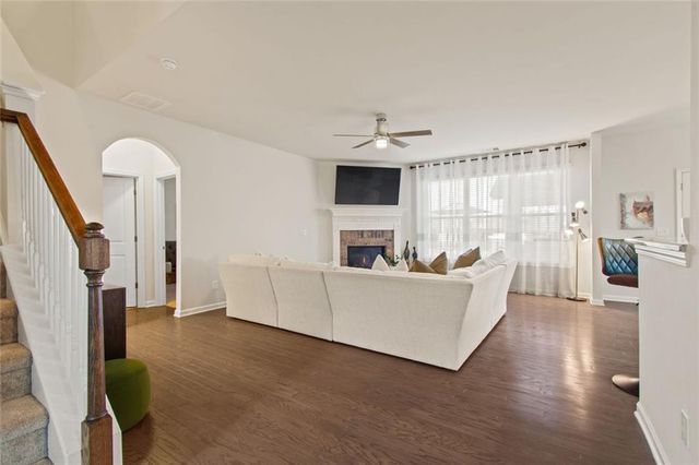 6020 Vista Crossing Way, Cumming, GA 30028