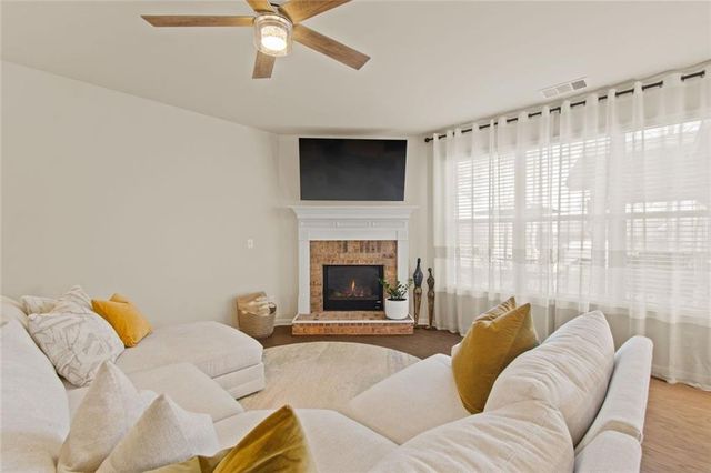 6020 Vista Crossing Way, Cumming, GA 30028