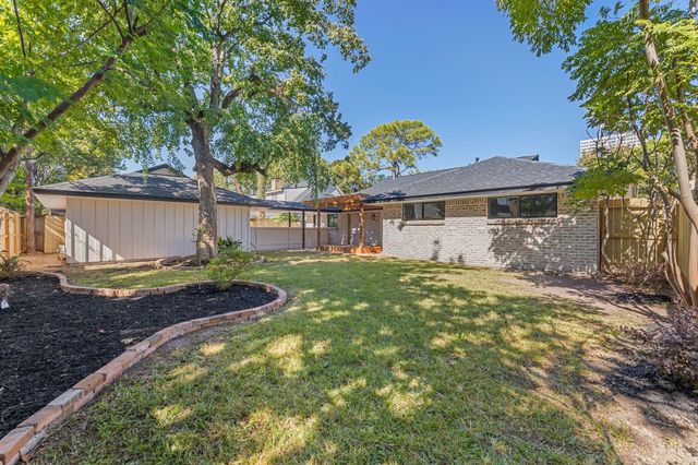 12315 Barryknoll Lane, Houston, TX 77024