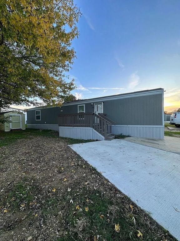 2800 Fort Worth Drive 170, Denton, TX 76205 — exterior