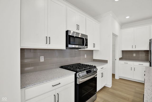 5279 Nettleton Way, Avon, IN 46123