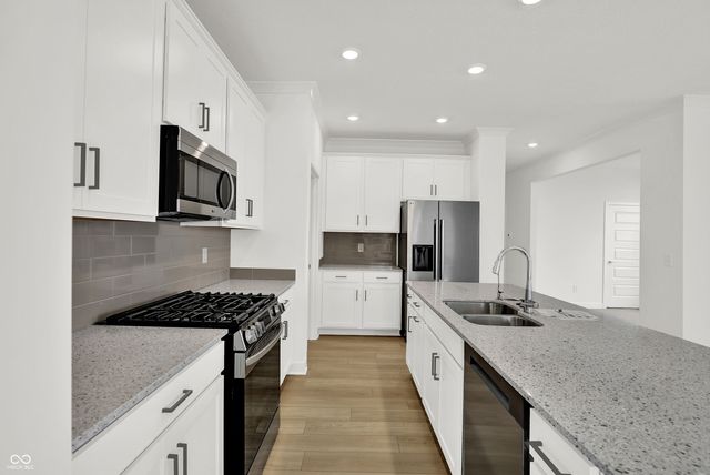 5279 Nettleton Way, Avon, IN 46123