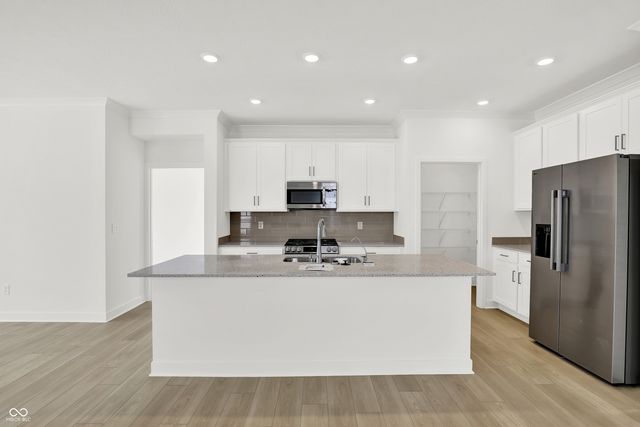 5279 Nettleton Way, Avon, IN 46123
