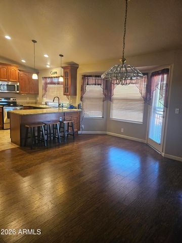 8646 W ROCKWOOD Drive, Peoria, AZ 85382