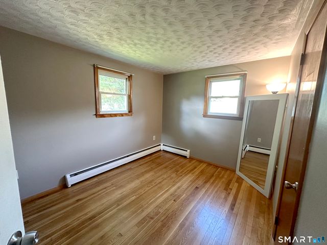35 Brook Road, Enfield, CT 06082