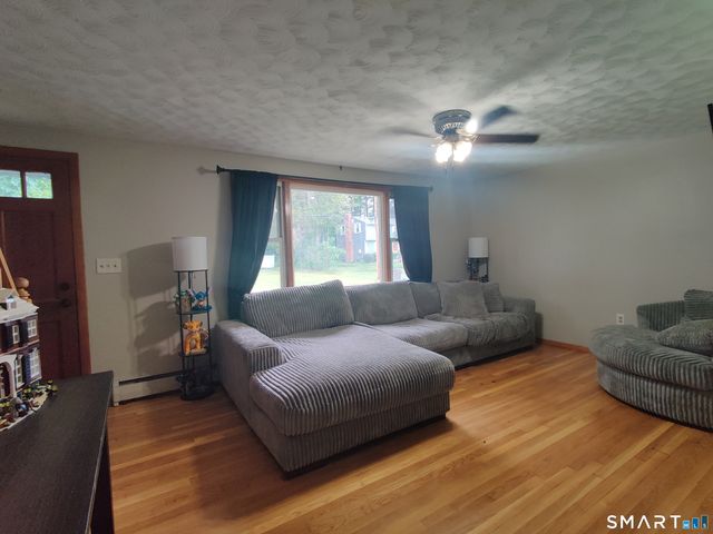 35 Brook Road, Enfield, CT 06082