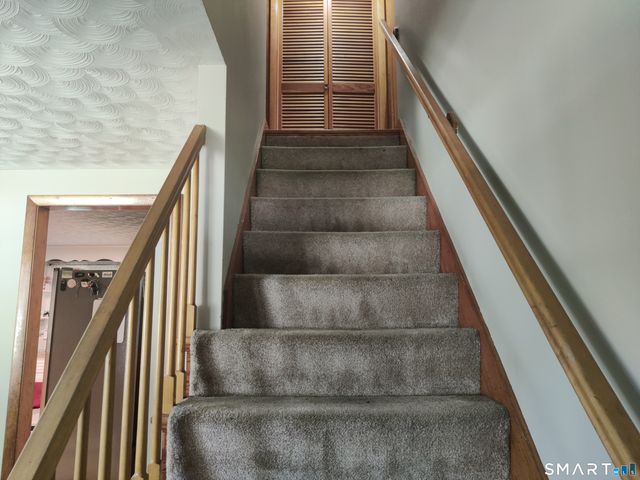 35 Brook Road, Enfield, CT 06082