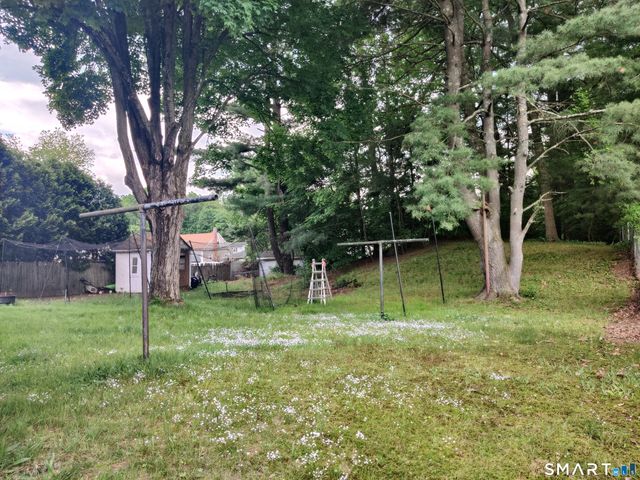 35 Brook Road, Enfield, CT 06082