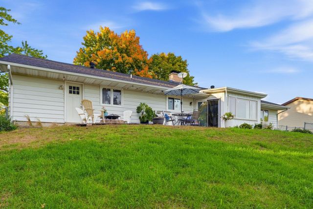 16497 Franklin Trail SE, Prior Lake, MN 55372