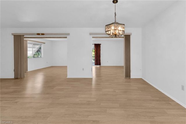 1361 Frizzell LN, Port Charlotte, FL 33948