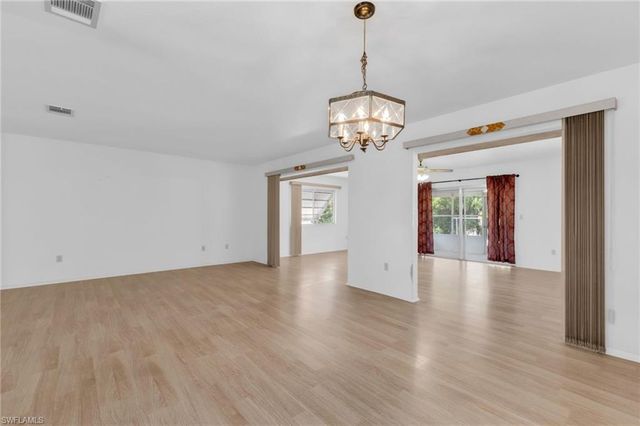 1361 Frizzell LN, Port Charlotte, FL 33948