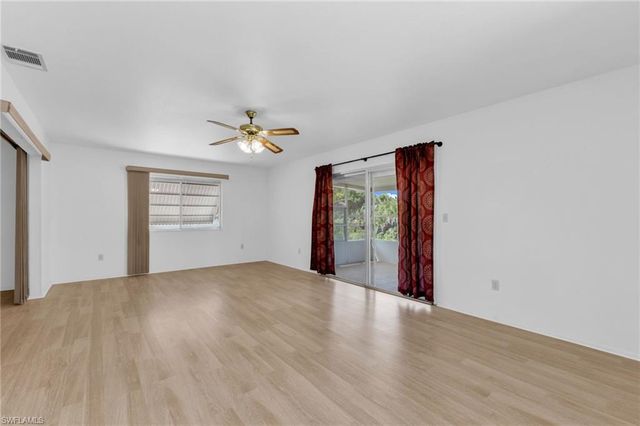 1361 Frizzell LN, Port Charlotte, FL 33948