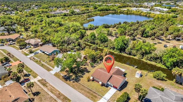 1361 Frizzell LN, Port Charlotte, FL 33948