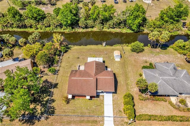 1361 Frizzell LN, Port Charlotte, FL 33948