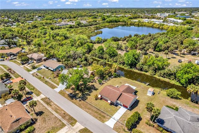 1361 Frizzell LN, Port Charlotte, FL 33948