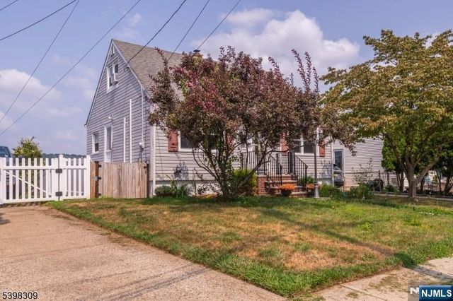 26 Edward Court, Clifton, NJ 07011