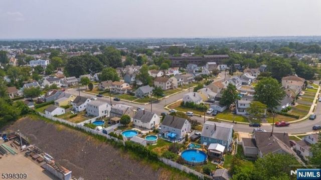 26 Edward Court, Clifton, NJ 07011