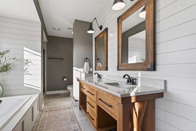 307 Aspen Drive NE, Bondurant, IA 50035