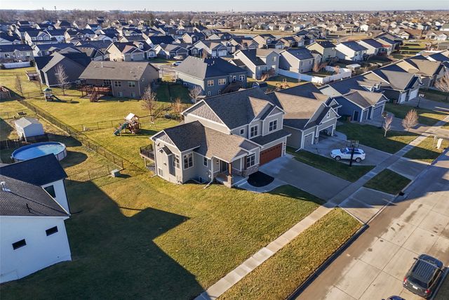 307 Aspen Drive NE, Bondurant, IA 50035