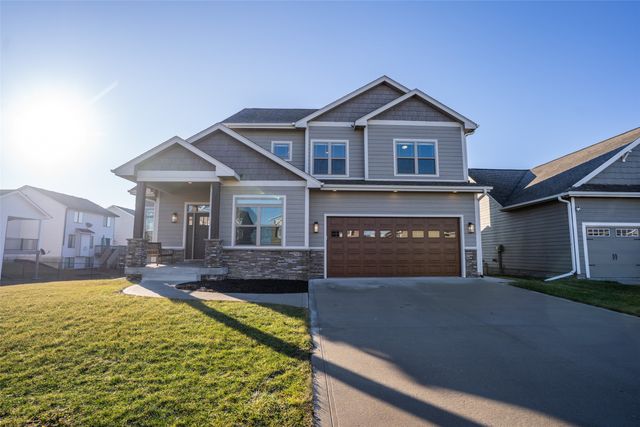 307 Aspen Drive NE, Bondurant, IA 50035