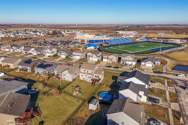 307 Aspen Drive NE, Bondurant, IA 50035