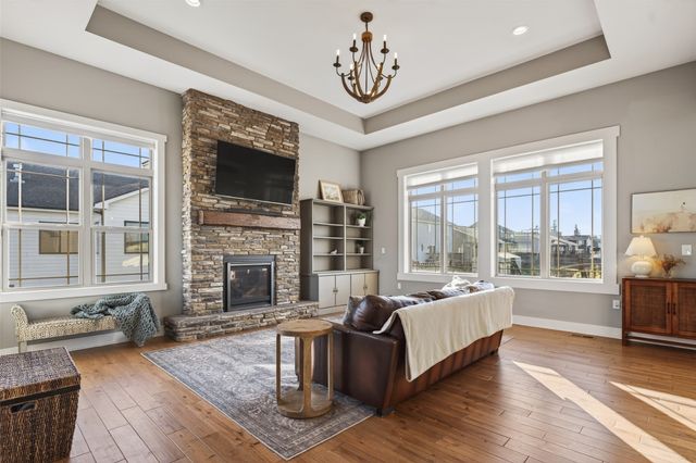 307 Aspen Drive NE, Bondurant, IA 50035