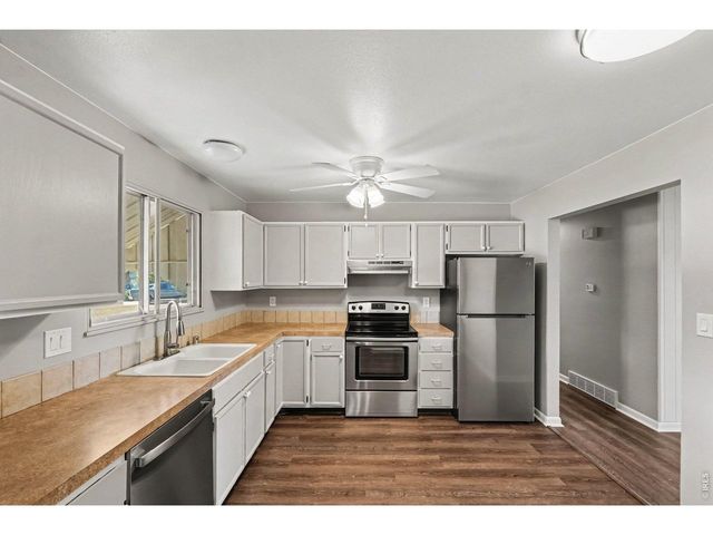 702 Harp Ct, Greeley, CO 80634