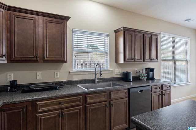 1334 MOUNTAIN LANE, Gardendale, AL 35071