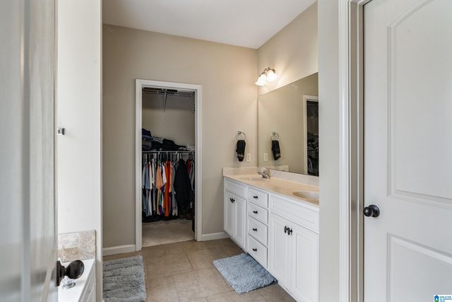 1334 MOUNTAIN LANE, Gardendale, AL 35071