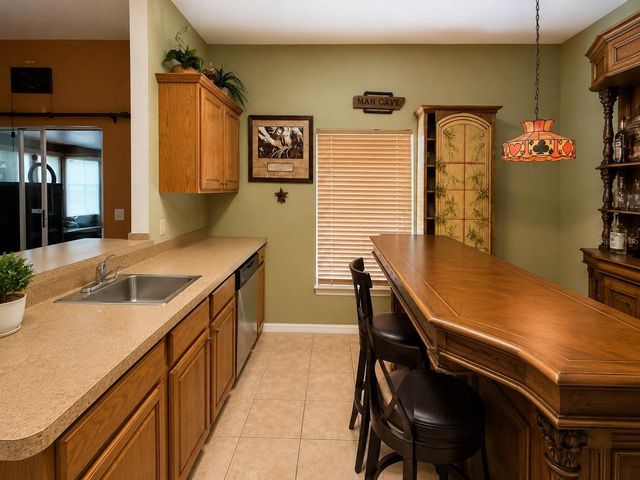 1333 KELLOGG DRIVE, Tavares, FL 32778