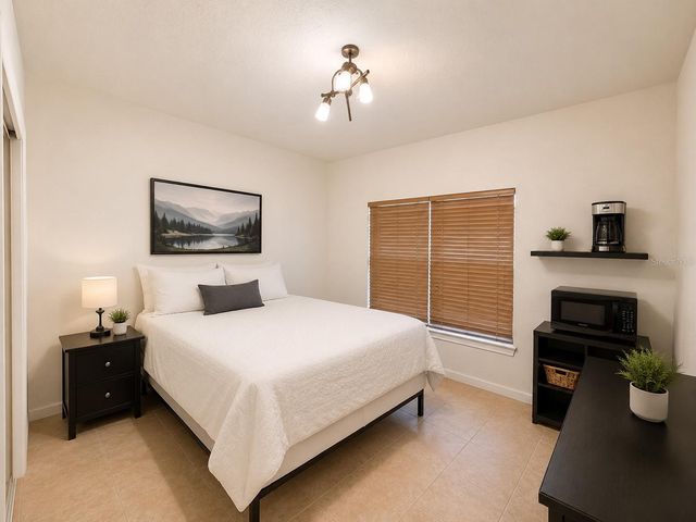 1333 KELLOGG DRIVE, Tavares, FL 32778