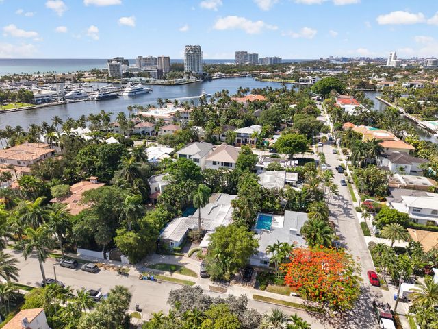 2611 Clematis Place, Fort Lauderdale, FL 33301