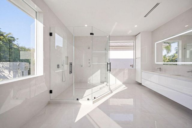 2611 Clematis Place, Fort Lauderdale, FL 33301