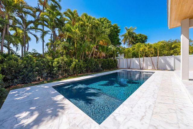 2611 Clematis Place, Fort Lauderdale, FL 33301