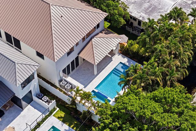 2611 Clematis Place, Fort Lauderdale, FL 33301