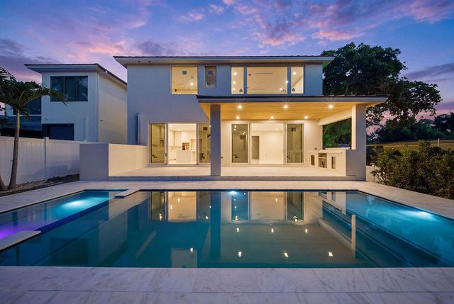 2611 Clematis Place, Fort Lauderdale, FL 33301