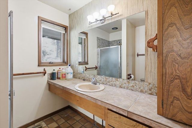 6304 E Custer Ln, Spokane, WA 99223