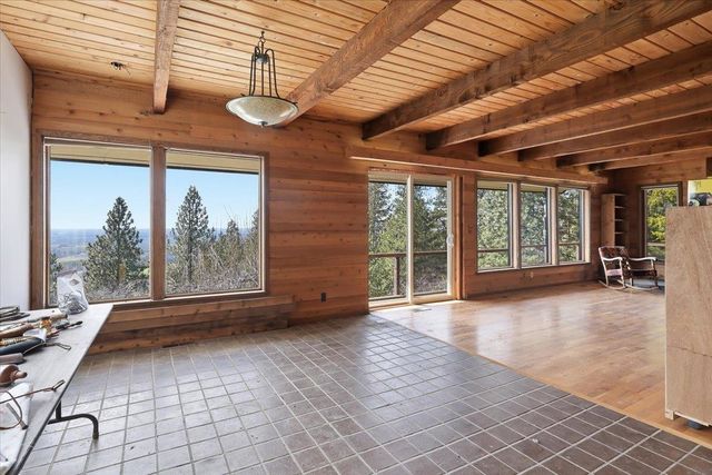 6304 E Custer Ln, Spokane, WA 99223