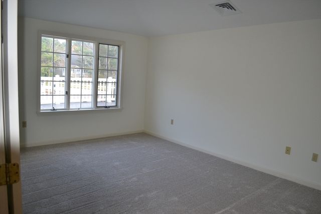 4004 Brompton Circle 4004, Worcester, MA 01609