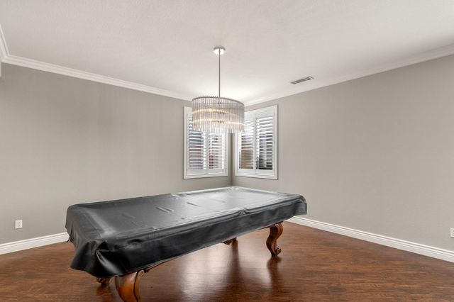 864 N Heartland Dr, Manteca, CA 95337