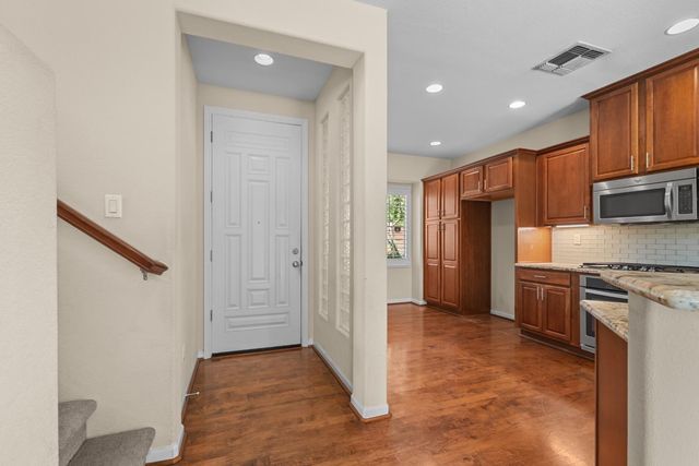 3422 Kensington Ct, Rocklin, CA 95765